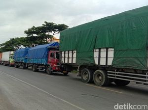 Info Lur, Jalan Pantura Juwana Pati Macet Siang Ini
