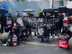 Massa GSR Gelar Aksi Menolak Lupa Tragedi Kanjuruhan