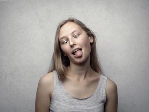 8 Penyebab Mulut Terasa Pahit dan Cara Mengatasinya