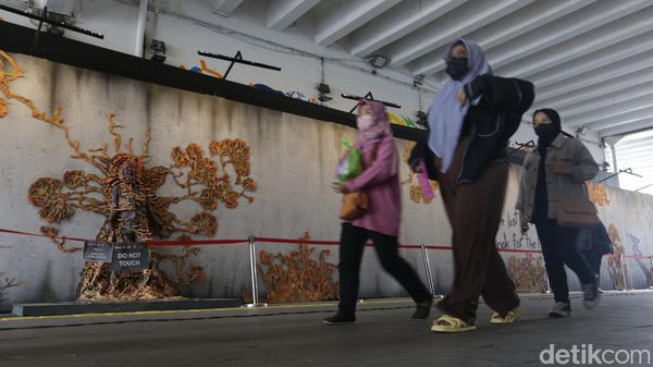 Potret Mural 3D di Terowongan Kendal yang Terinspirasi Serial The Last of Us