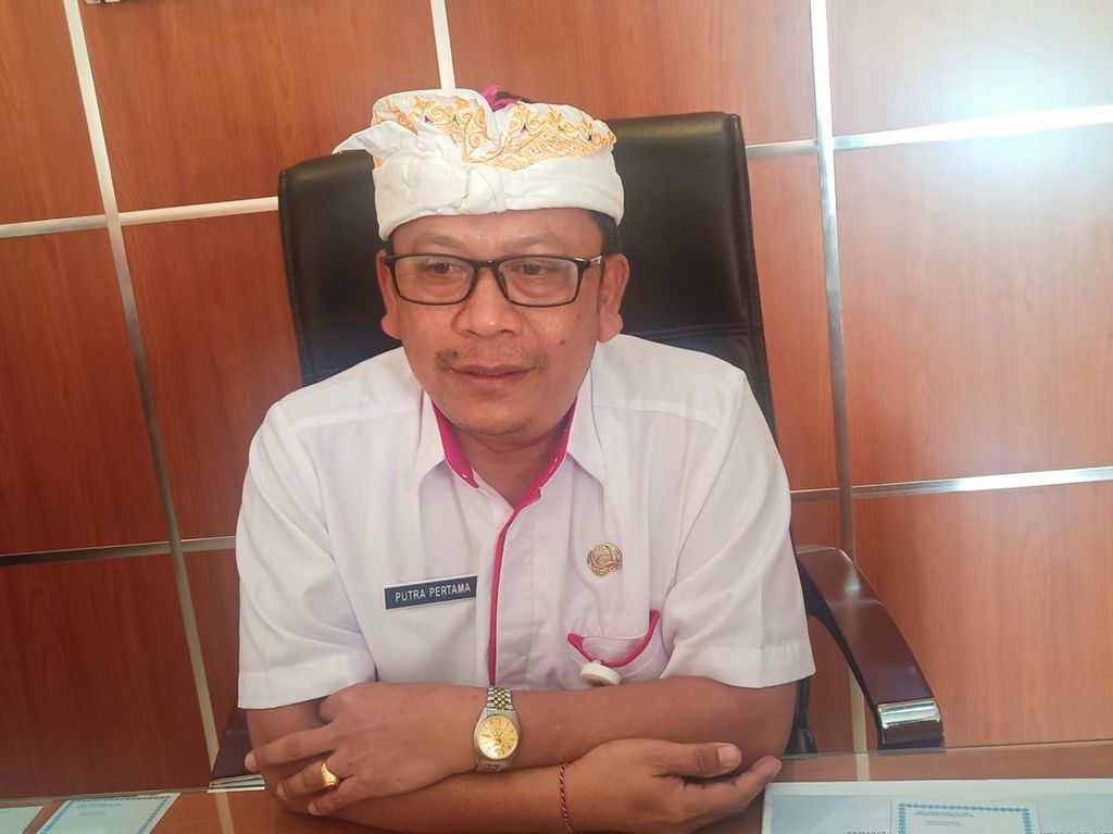 Dinkes Karangasem Buat Surat Edaran Dorong Vaksinasi Booster Kedua Dinkes Karangasem Buat Surat Edaran Dorong Vaksinasi Booster Kedua