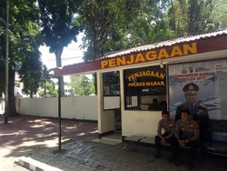 Keran Terbuka, Tinju Kapolres Manggarai Barat Melayang