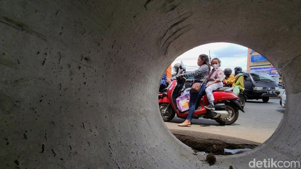 Proyek Gorong-gorong di Cipulir Masih Lanjut, Macetnya Ampun-ampunan
