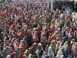 14 Ribu Orang Salatkan Jenazah Santri Musthafawiyah yang Hanyut