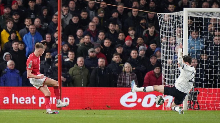 Sam Surridge vs MU Nottingham Forest's Sam Surridge scores his sides first goal, which was subsequently ruled out by VAR during the Carabao Cup semi-final, first leg match at the City Ground, Nottingham. Picture date: Wednesday January 25, 2023. (Photo by Tim Goode/PA Images via Getty Images)