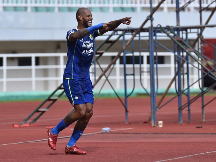 Selebrasi David da Silva usai menjebol gawang Borneo FC di Stadion Pakansari, Bogor, Kamis (26/1/2023).