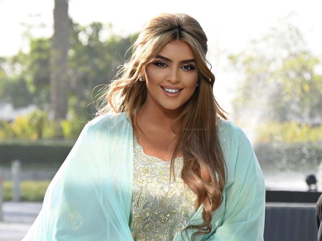 10 Potret Cantik Sheikha Mahra, Putri Dubai yang Disebut Naksir Ronaldo
