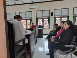 Sidang Gugatan Rp 3 Miliar Putri ke Ganda Ditunda Pekan Depan