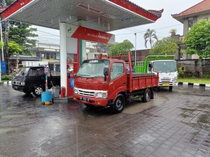 Keluh Kesah Sopir Truk Beli Solar Subsidi Keluh Kesah Sopir Truk Beli Solar Subsidi