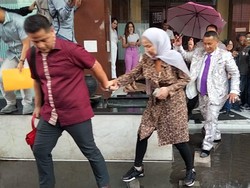 Venna Melinda Jalani Pemeriksaan Tambahan Selama 4 Jam di Polda Jatim