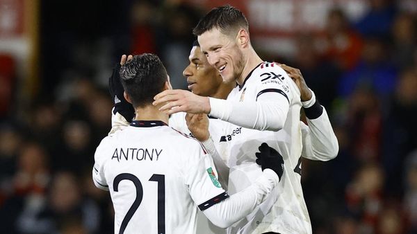 Weghorst Cetak Gol Perdana, Manchester United Bantai Nottingham Forest