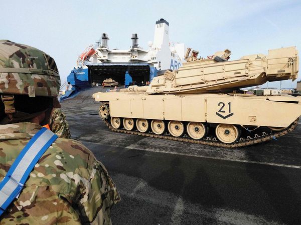 Wujud Tank Abrams & Leopard, Kado dari AS-Jerman untuk Ukraina