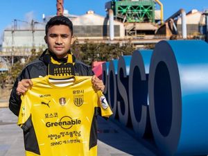 Eks Pemain PSM Asnawi Pamit dari Ansan Greeners, Berlabuh ke Jeonnam Dragons Eks Pemain PSM Asnawi Pamit dari Ansan Greeners, Berlabuh ke Jeonnam Dragons