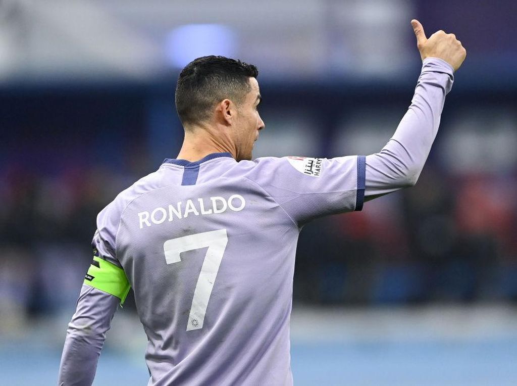 Al Nassr Bukan Pelabuhan Terakhir Ronaldo di Sepakbola