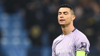 Ekspresi Nelangsa Ronaldo Saat Al Nassr Ditekuk Al Ittihad
