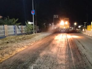 Pemprov Riau Mulai Service Jalan di Ruas Inhil dan Inhu