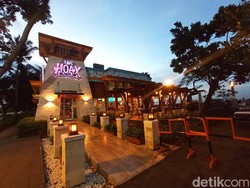 Tempat Nongkrong Murah Meriah di Ancol, Kafe Hoax