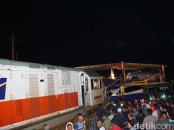 Kecelakaan KA Sancaka Tabrak Truk di Mojokerto: Kronologi dan Pemicunya