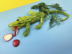 Kreatif! Buah dan Sayuran Ini Dipahat Jadi Karya Seni yang Keren Kreatif! Buah dan Sayuran Ini Dipahat Jadi Karya Seni yang Keren