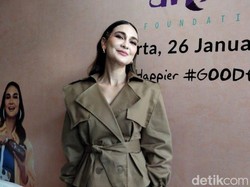 Luna Maya Blak-blakan soal Status Hubungannya dengan Gading Marten