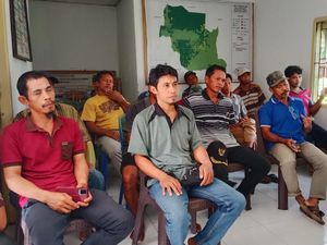 Kelakuan Kades Mamuju 6 Bulan Tahan BLT Warga hingga Gaji Kadus Rp 214 Juta Kelakuan Kades Mamuju 6 Bulan Tahan BLT Warga hingga Gaji Kadus Rp 214 Juta