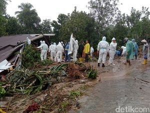 Longsor Terjang Permukiman di Manado, 8 Rumah Tertimbun-3 Orang Luka