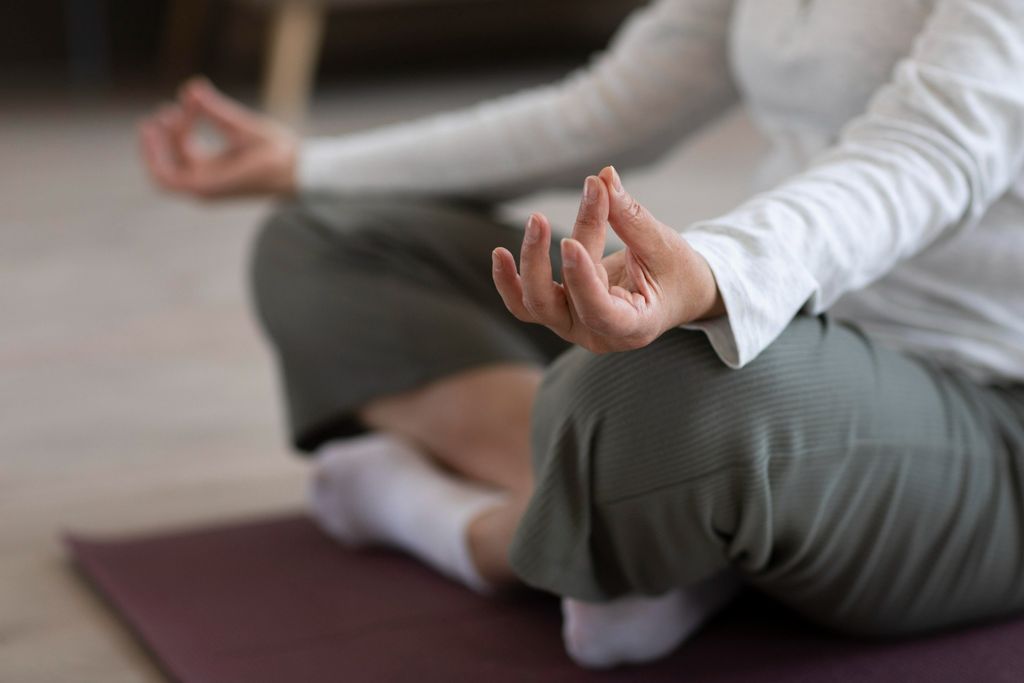 meditasi dapat membantu meredakan overthinking berkepanjangan