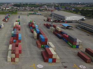 PPN dan PNBP Dinilai Jadi Beban buat Biaya Logistik PPN dan PNBP Dinilai Jadi Beban buat Biaya Logistik