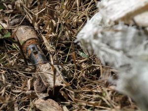 Momen Gegana Evakuasi Bom Sisa Konflik di Aceh Momen Gegana Evakuasi Bom Sisa Konflik di Aceh