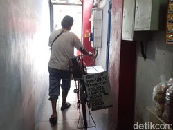 37 Tahun Pak Yanto Jualan Kopi Keliling Semarang dengan Sepeda