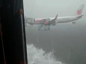 Bandara Sam Ratulangi Manado Tergenang Air Usai Diguyur Hujan Deras