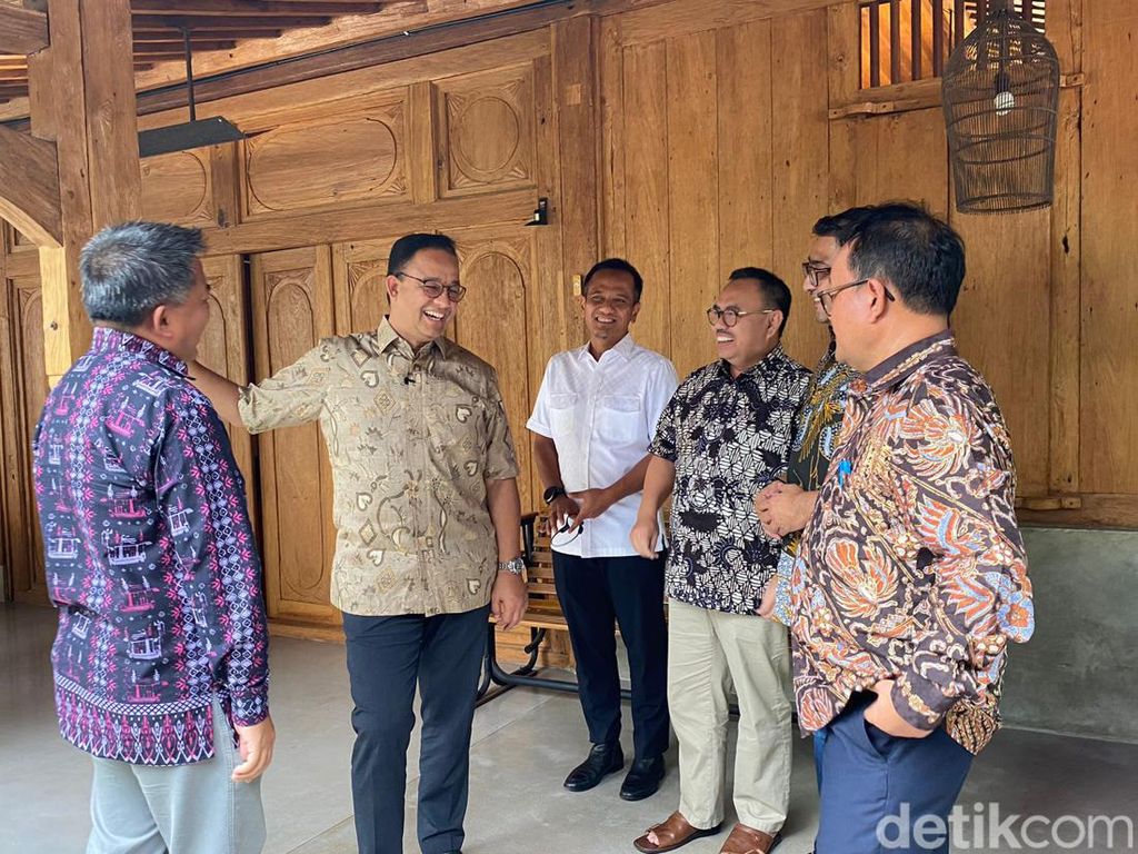Demokrat Ungkap Alasan Tak Deklarasikan Anies Bacapres seperti NasDem Demokrat Ungkap Alasan Tak Deklarasikan Anies Bacapres seperti NasDem