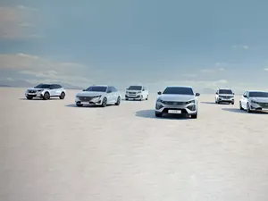 Peugeot Ngamuk, Bakal Rilis Mobil Listrik yang Bisa Tempuh 700 Km Peugeot Ngamuk, Bakal Rilis Mobil Listrik yang Bisa Tempuh 700 Km
