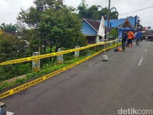 Plengsengan Setinggi 4 Meter di Kota Batu Ambrol