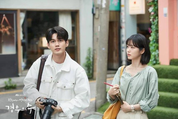 Potret Ong Seong Woo dan Shin Ye Eun dalam drama More Than Friends