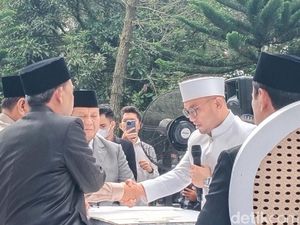 Foto-foto Momen Pernikahan Dahnil Anzar dengan Muna Soraya Putri Foto-foto Momen Pernikahan Dahnil Anzar dengan Muna Soraya Putri