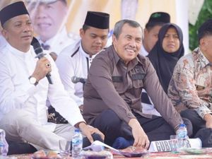 Bupati Meranti Minta Maaf ke Gubernur Riau, Kritik Lambat Bangun Jalan Bupati Meranti Minta Maaf ke Gubernur Riau, Kritik Lambat Bangun Jalan