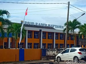 RSUD Raden Mattaher Jambi Lunasi Tunggakan Listrik Rp 372 Juta RSUD Raden Mattaher Jambi Lunasi Tunggakan Listrik Rp 372 Juta