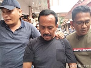 Otak Perampokan Rumdin Walkot Blitar, Eks Walkot Blitar Baru Keluar Bui Otak Perampokan Rumdin Walkot Blitar, Eks Walkot Blitar Baru Keluar Bui