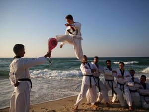 Arti Warna Sabuk Taekwondo Berdasarkan Tingkatan dan Urutannya Arti Warna Sabuk Taekwondo Berdasarkan Tingkatan dan Urutannya