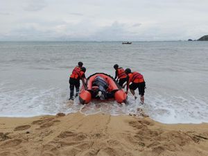 Pria di Lombok Hilang Terseret Ombak Saat Cari Kerang Pria di Lombok Hilang Terseret Ombak Saat Cari Kerang