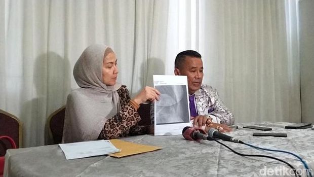 Venna Melinda dan Hotman Paris