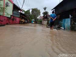 1.021 Warga Manado Mengungsi Akibat Banjir Bandang-Longsor