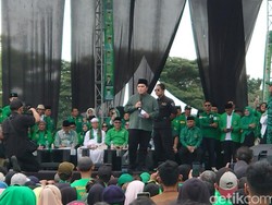 Hadiri Harlah PPP di Cilegon, Erick Thohir Diteriaki Presiden