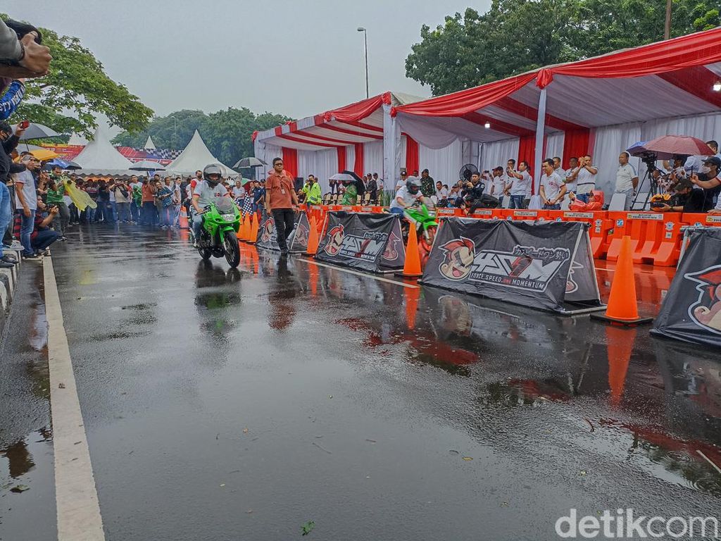 Bruum! Kapolda Metro dan Pj Gubernur DKI Jajal Trek Street Race Kemayoran Bruum! Kapolda Metro dan Pj Gubernur DKI Jajal Trek Street Race Kemayoran