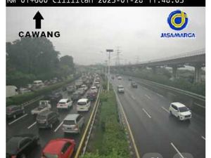 Ada Perbaikan Jalan, Tol Jagorawi Arah Cawang Jaktim Macet Parah!