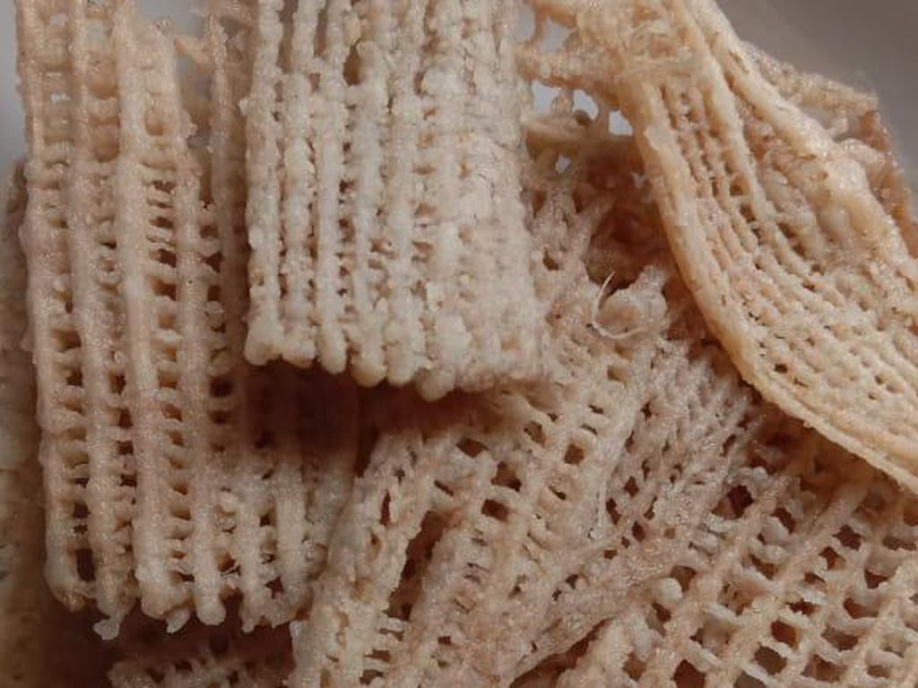 Keripik Batang Pisang Emak-emak Sidoarjo Dijamin Renyah-Lezat, Cobain Yuk! Keripik Batang Pisang Emak-emak Sidoarjo Dijamin Renyah-Lezat, Cobain Yuk!
