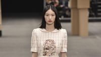 10 Koleksi Busana Chanel Haute Couture Spring/Summer 2023