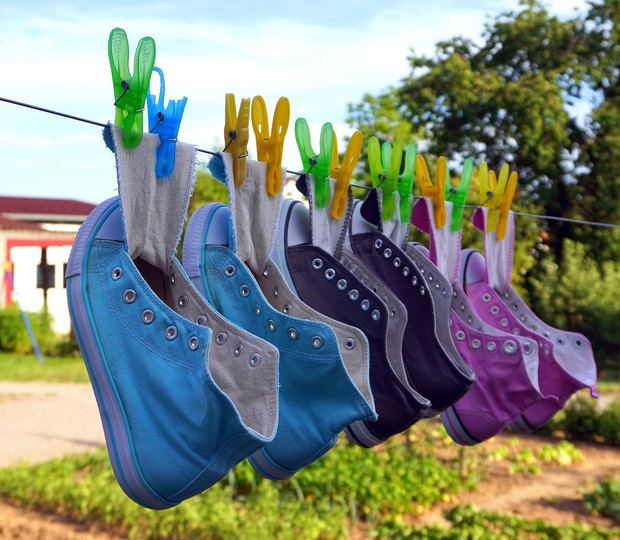 Menjemur Sepatu di Sinar Matahari | Foto: Pixabay Perhatikan 4 kebiasaan yang bikin sepatu cepat rusak