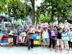 Kisah Pengayuh Becak Karawang di Tengah Kemajuan Zaman